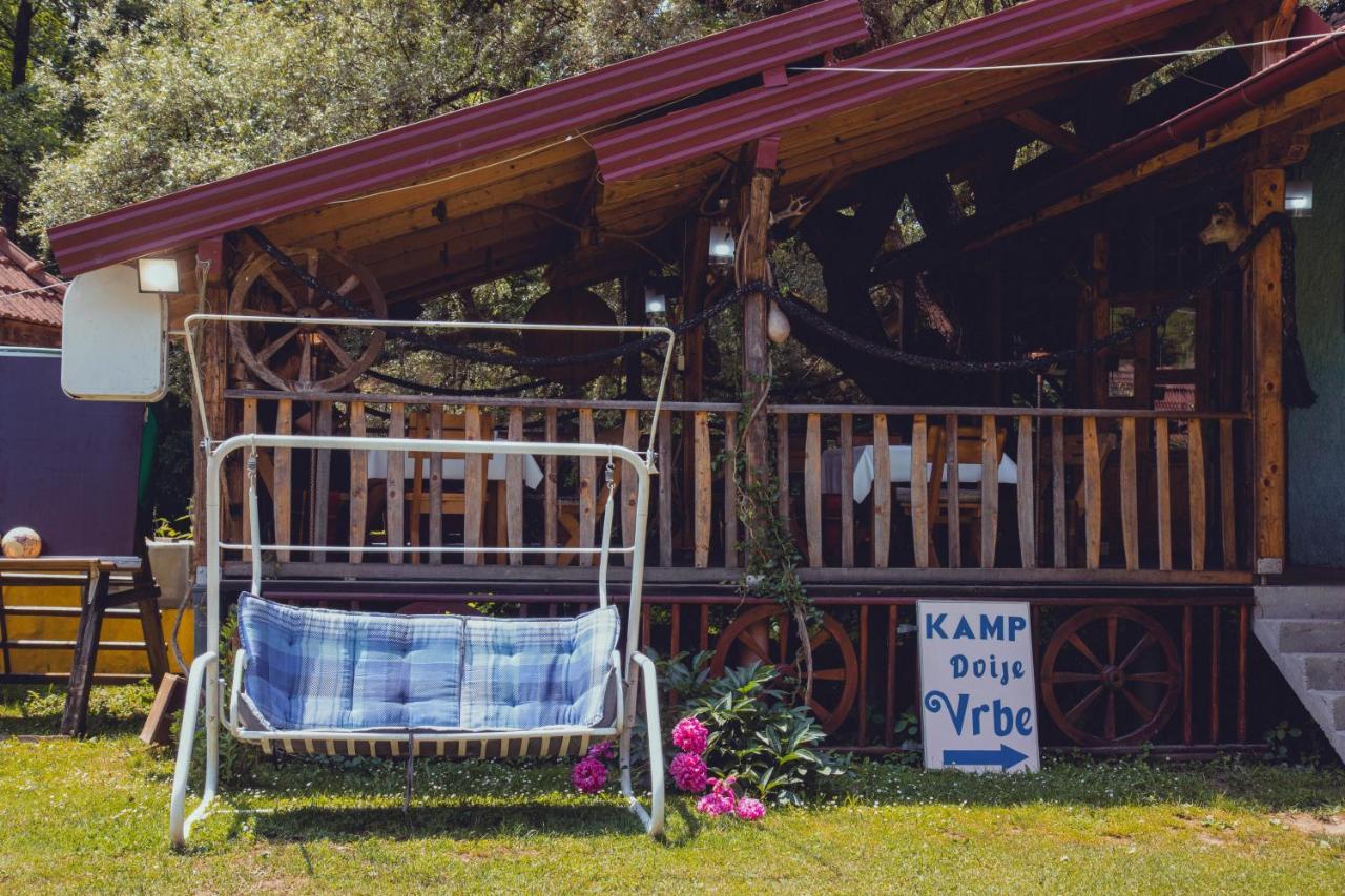 Hotel Rafting Kamp Dvije Vrbe à Foca Extérieur photo